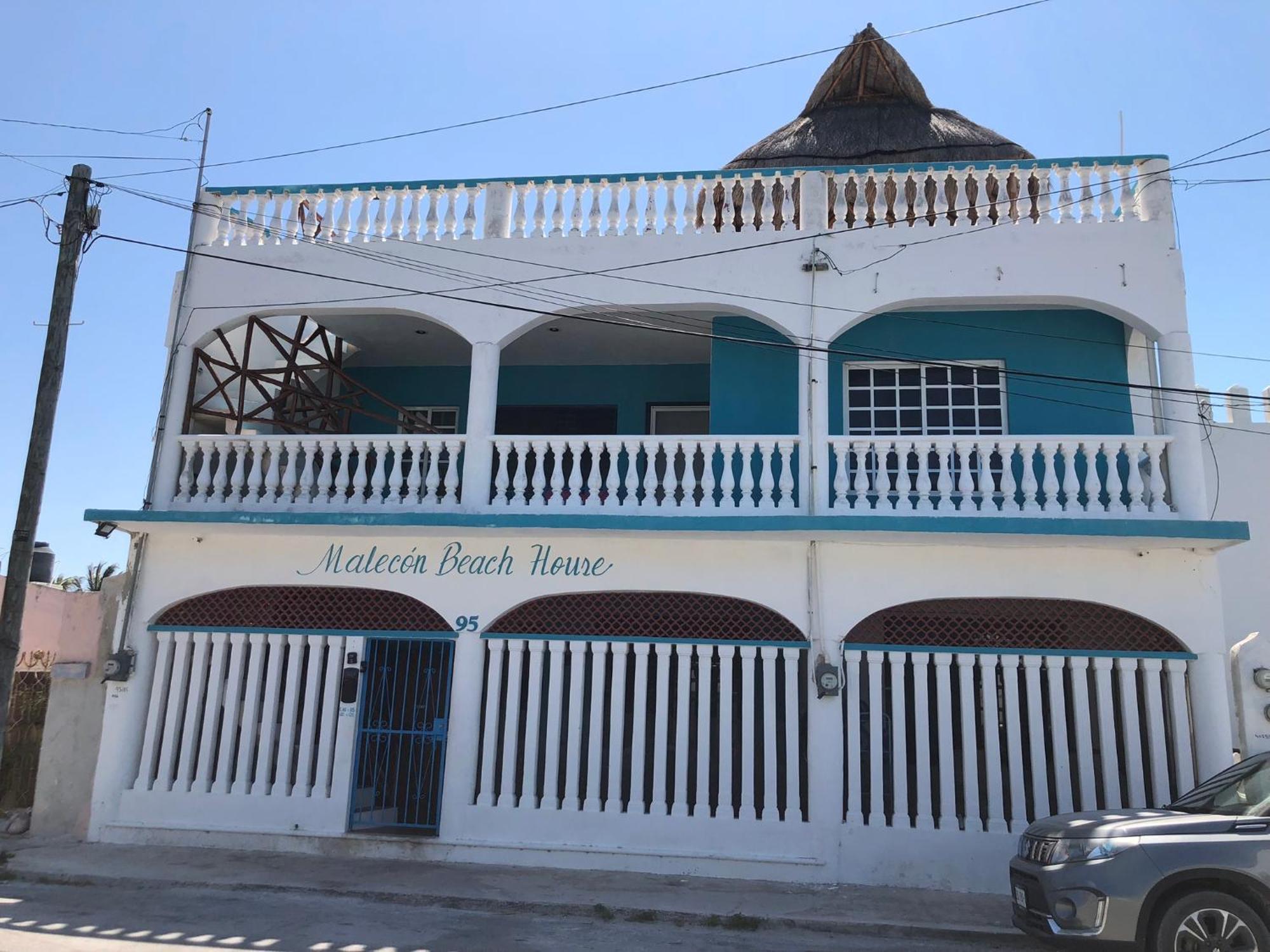 Malecon Beach House In Progreso 1 Block From Beach Εξωτερικό φωτογραφία